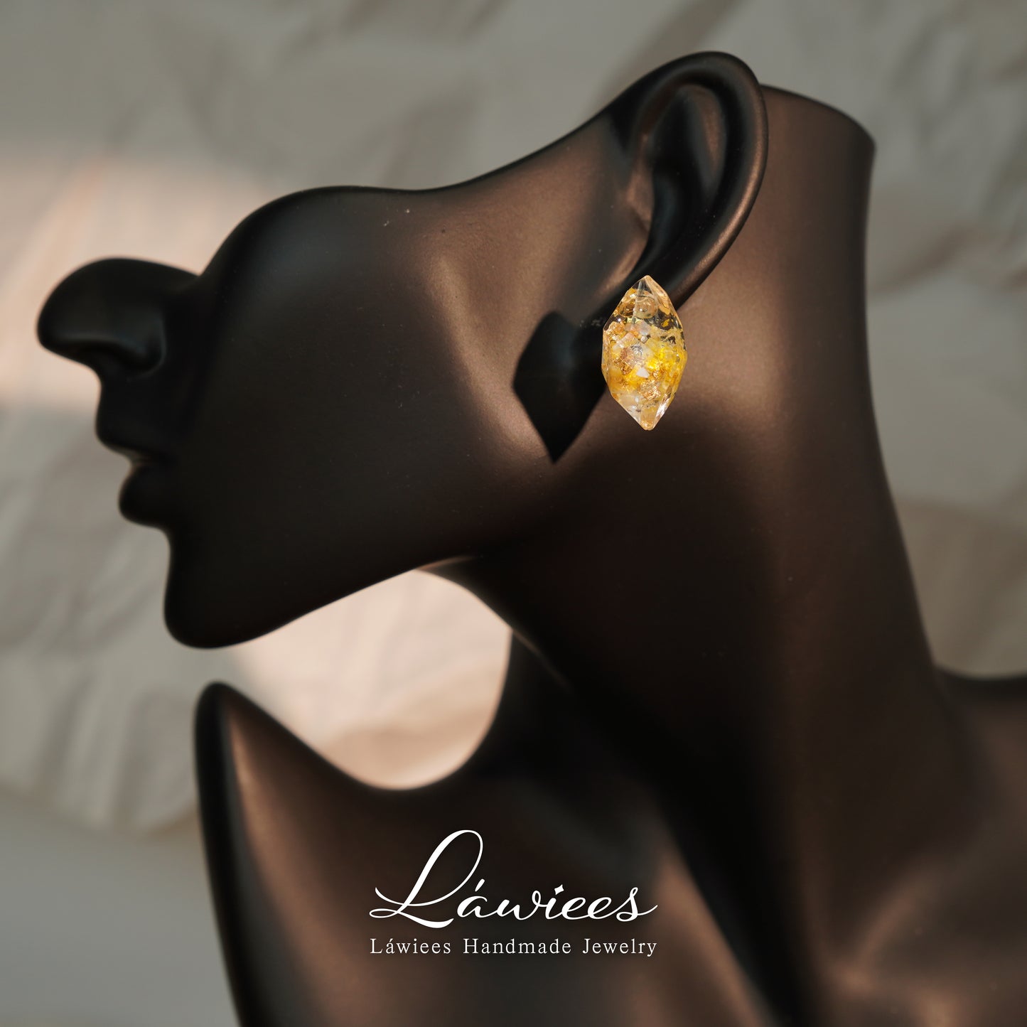 Lawiees Simple's Series L03Y