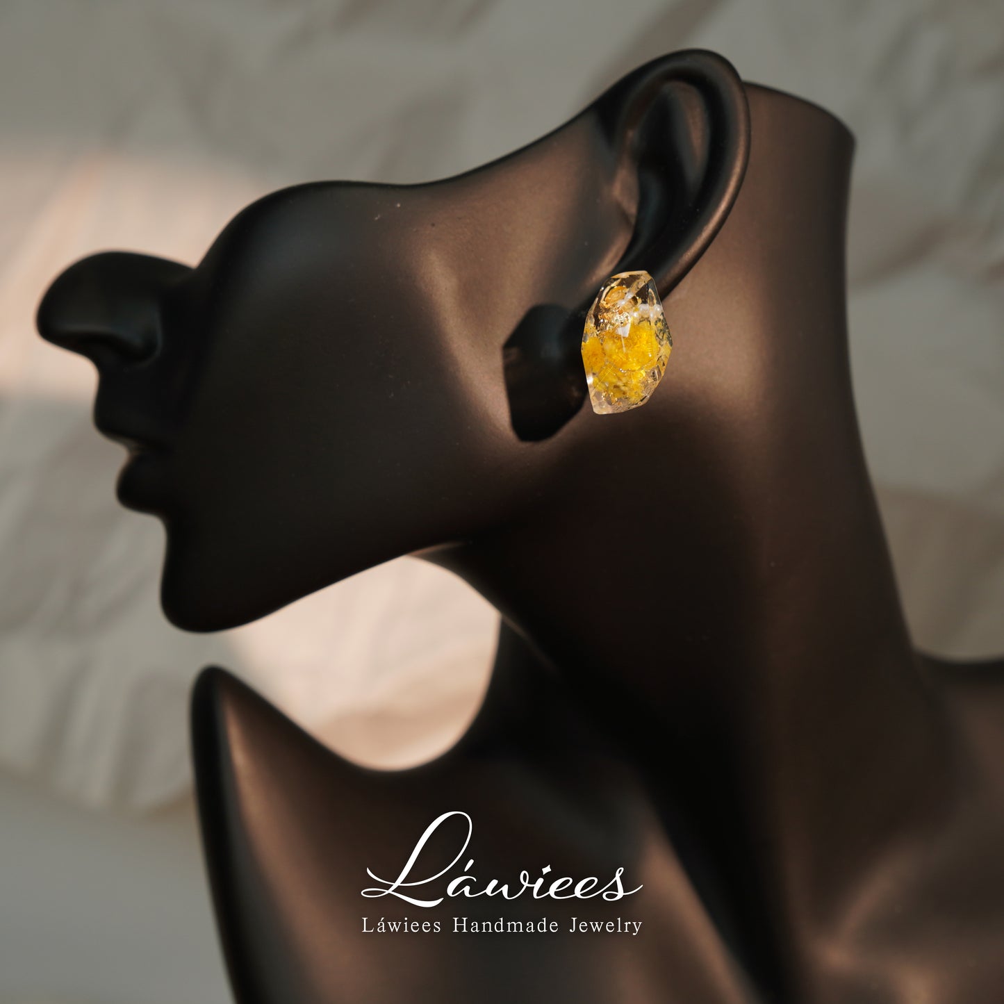 Lawiees Simple's Series L03Y